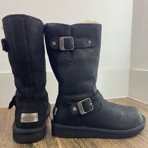 UGG Sutter Black Leather Sheepskin Lined Moto Buckle Boots Women Size 6 NWOT